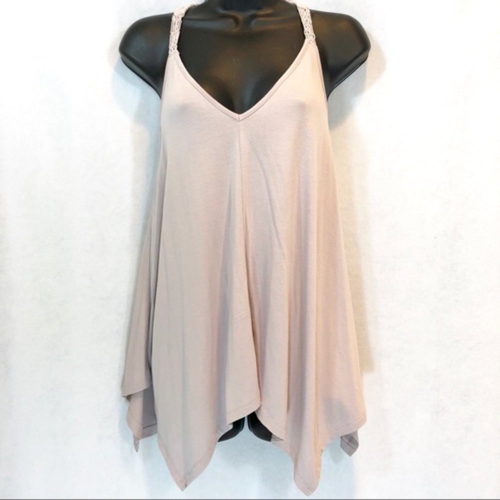 NWOT Sun & Shadow Crochet Cami Handkerchief Top